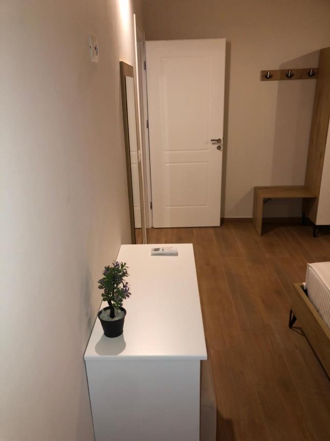 Amazing Familiar Apartments And Rooms Sarandë Exteriör bild