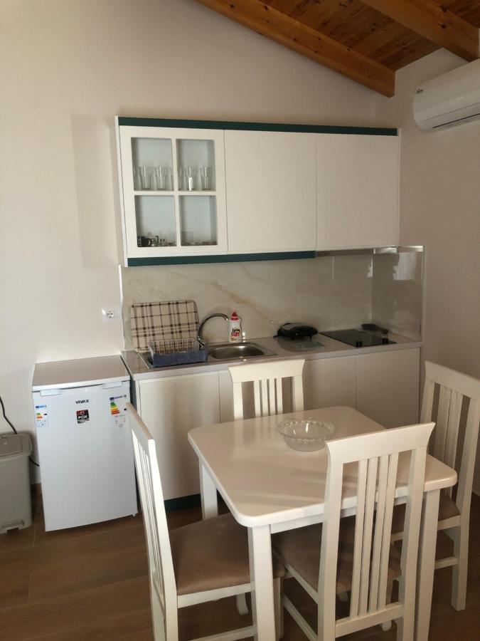 Amazing Familiar Apartments And Rooms Sarandë Exteriör bild