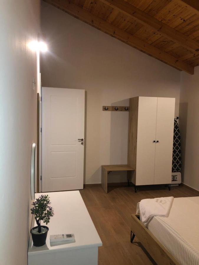 Amazing Familiar Apartments And Rooms Sarandë Exteriör bild