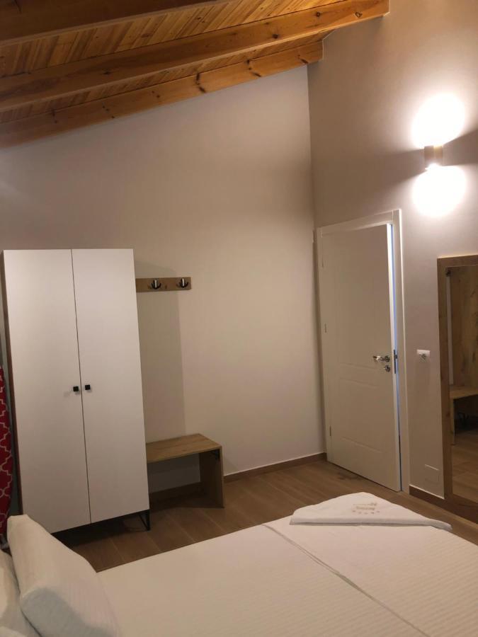 Amazing Familiar Apartments And Rooms Sarandë Exteriör bild