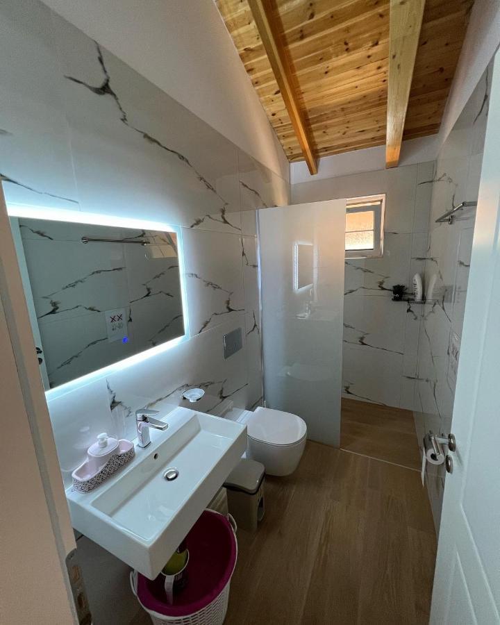 Amazing Familiar Apartments And Rooms Sarandë Exteriör bild