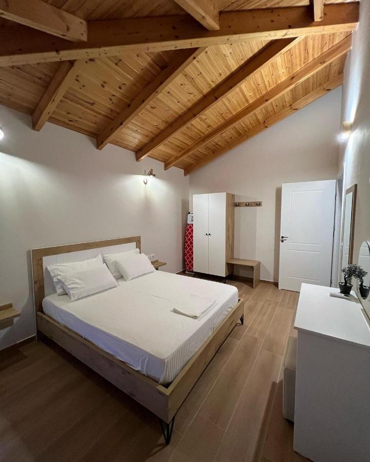 Amazing Familiar Apartments And Rooms Sarandë Exteriör bild