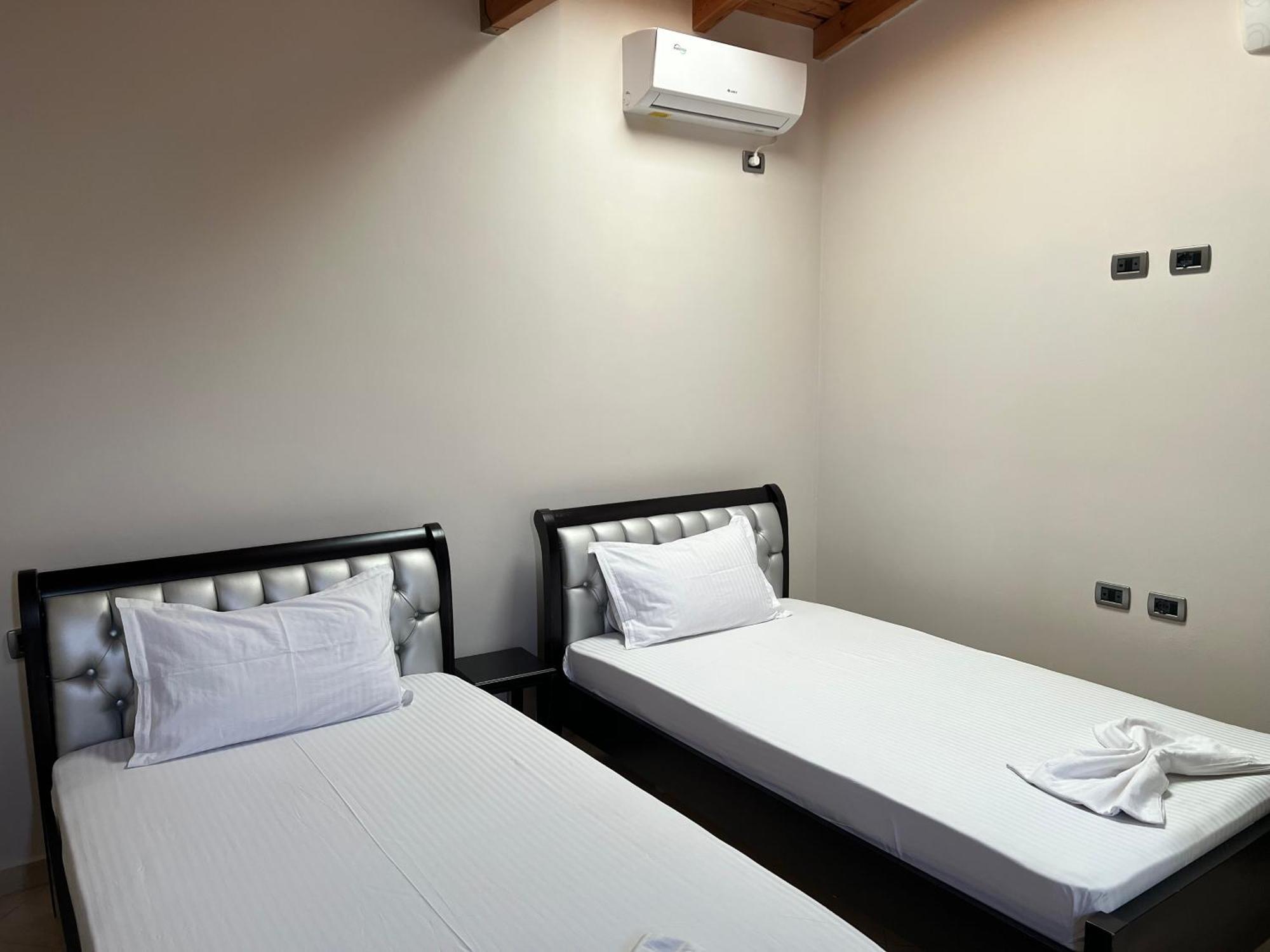 Amazing Familiar Apartments And Rooms Sarandë Exteriör bild
