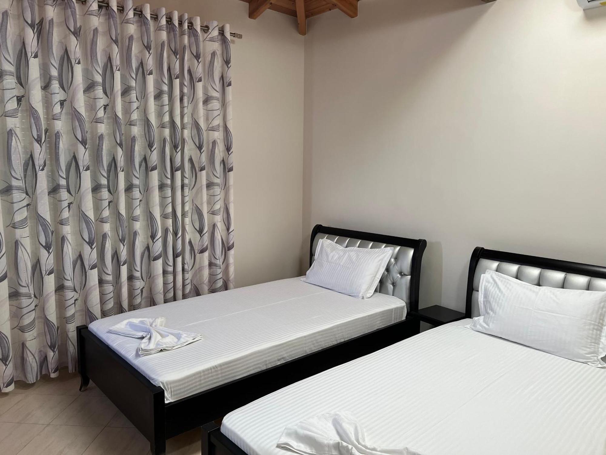 Amazing Familiar Apartments And Rooms Sarandë Exteriör bild