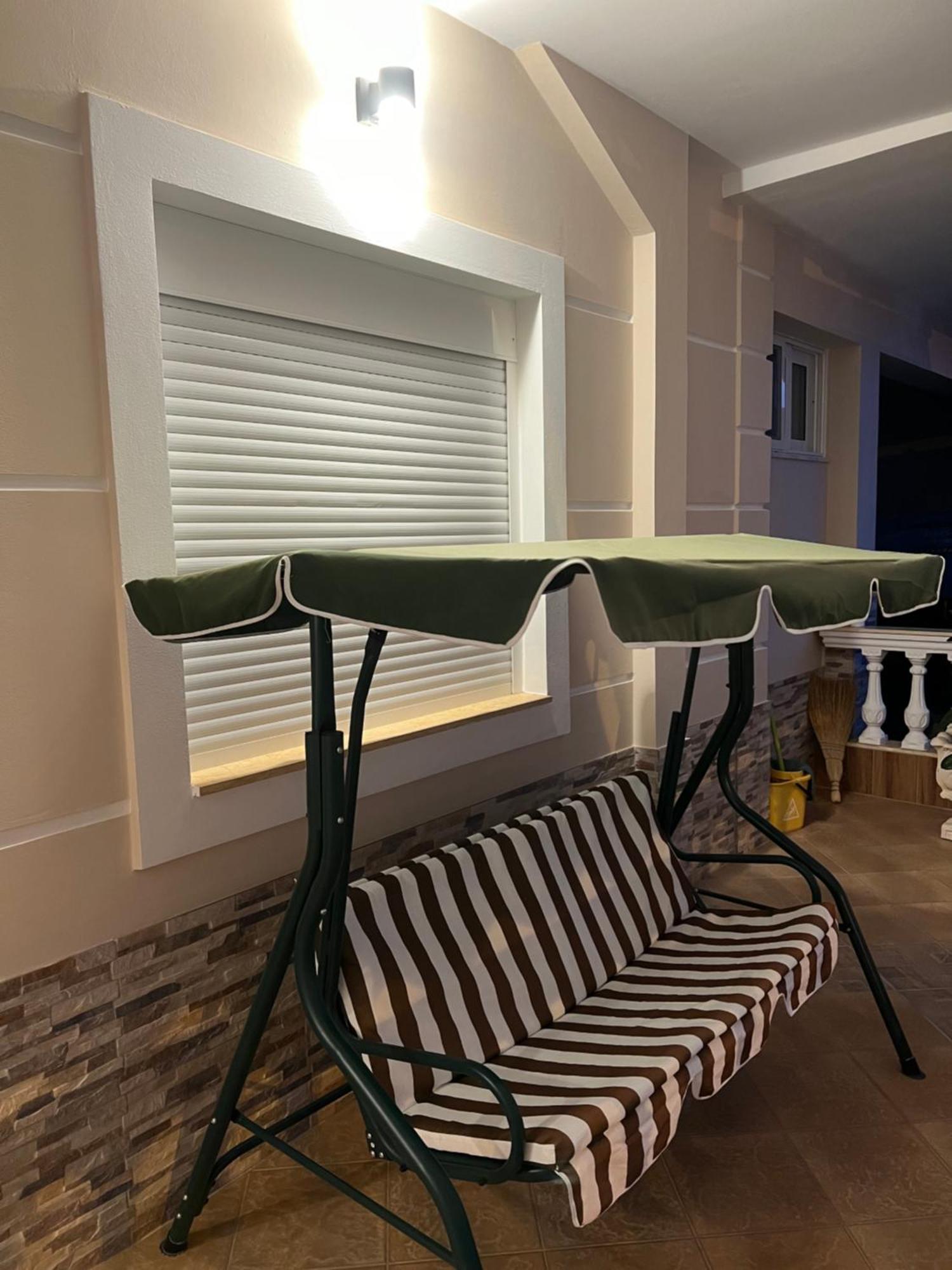 Amazing Familiar Apartments And Rooms Sarandë Exteriör bild